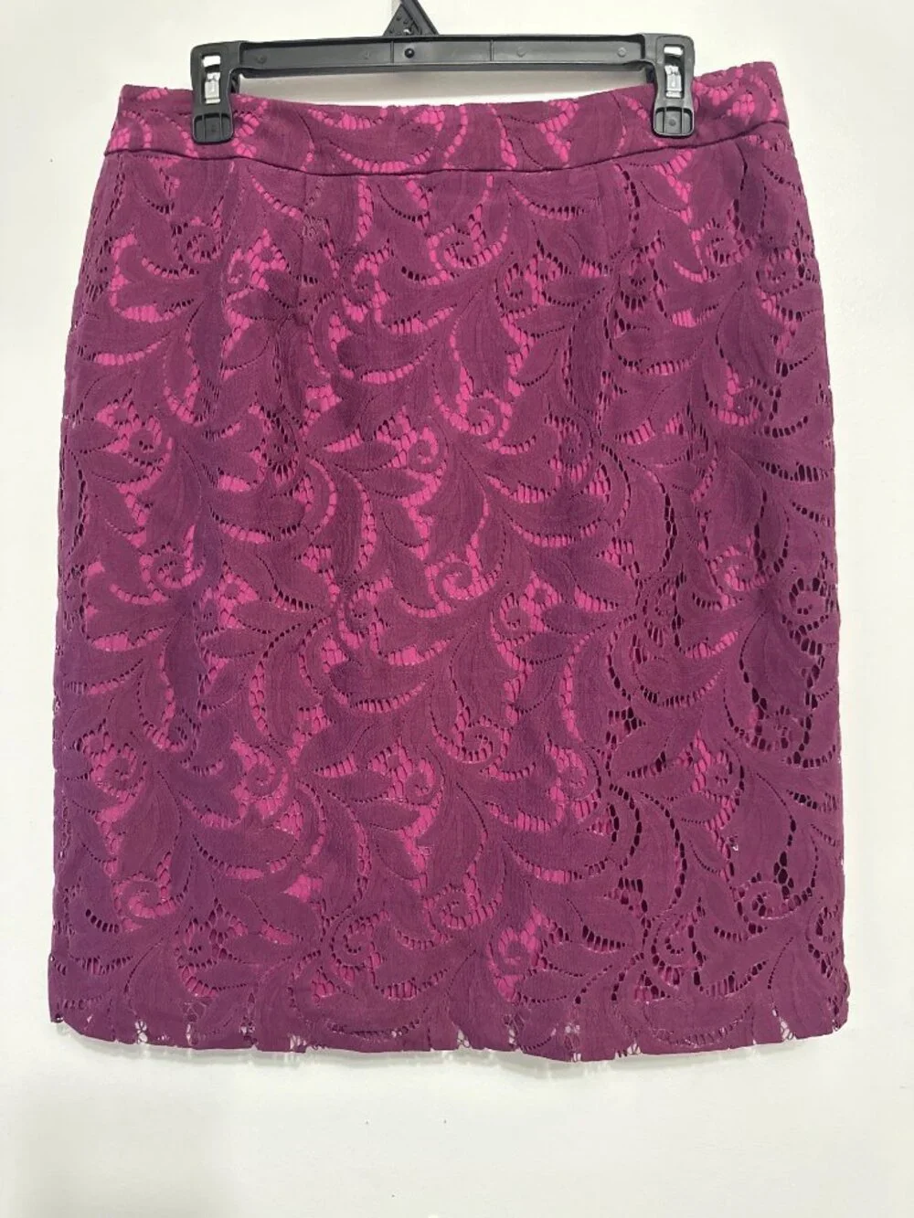 Cabi Pink Lace Pencil Skirt Womens Size 10 Back Zipper Fully Lined Elegant Desig
